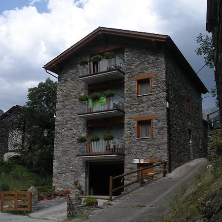 Apartaments La Canal Alins Bagian luar foto