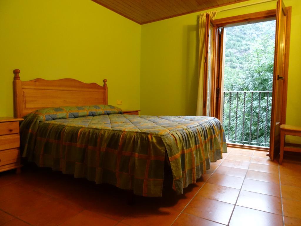 Apartaments La Canal Alins Bagian luar foto