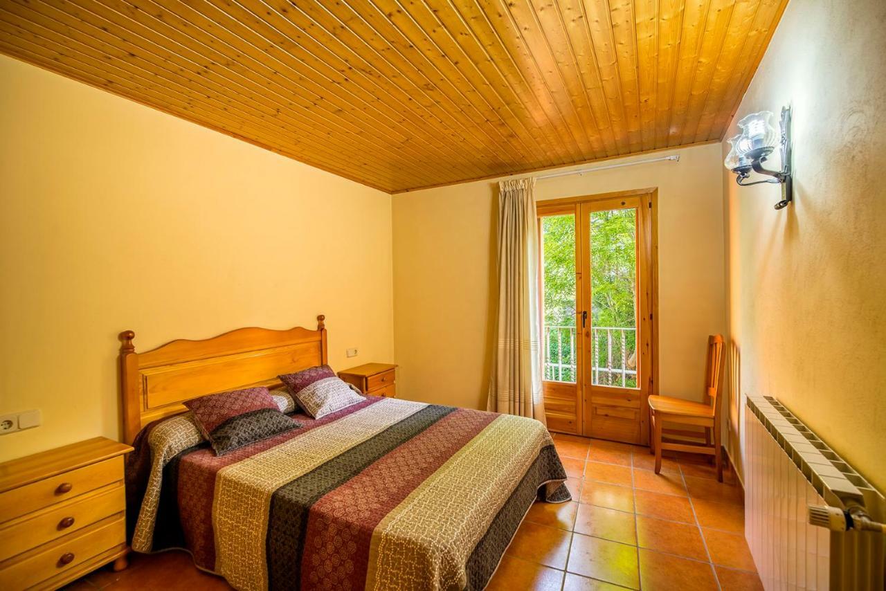 Apartaments La Canal Alins Bagian luar foto